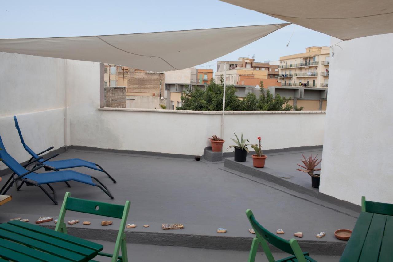 Area 12 Bb Bed & Breakfast Трапани Екстериор снимка